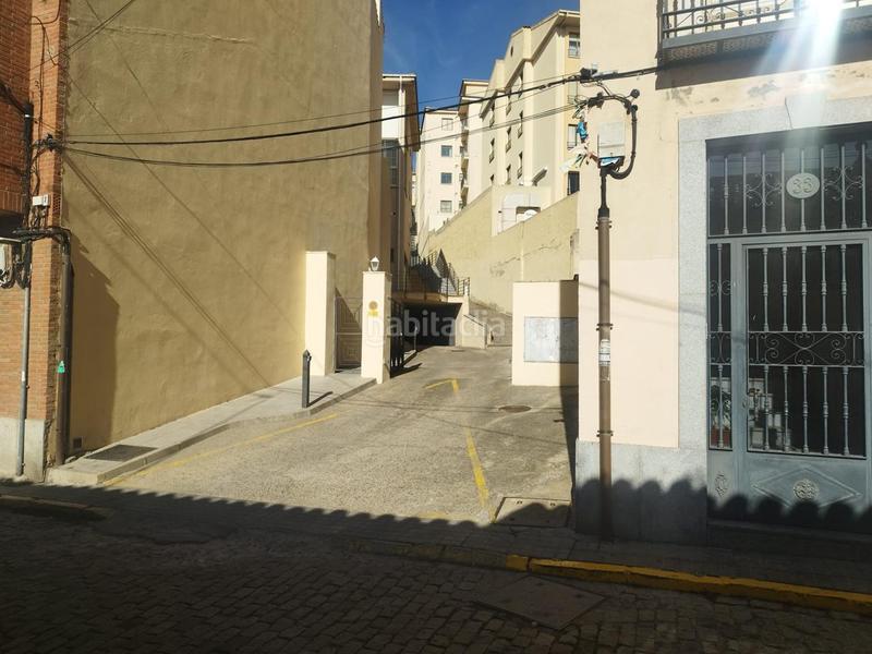 Foto 1c518987-f7df-4095-8078-960e6cc5b02a. Aparcament cotxe a Centro Ávila