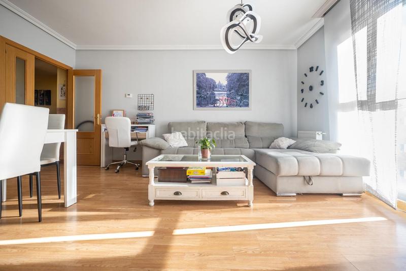 Foto dd03cb5a-6759-4235-840f-f0e30bab31c8. Pis a Sónsoles Ávila