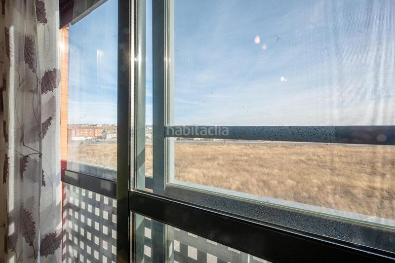 Foto 4496b55a-c7c7-46ae-94f8-dd821e8a99b2. Piso para entrar a vivir piso con garaje y trastero en la zona sonsoles en Ávila