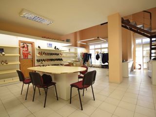 Local Comercial  Calle doctor alberto de armas. Oportunidad de negocio en santa cruz!