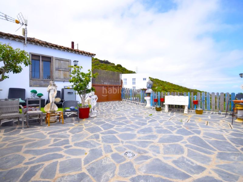 Foto cc6c9374-79cf-486a-a08d-e34b2edd3037. Masia amb aparcament a Garachico