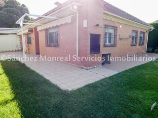 Semi detached house  Avenida de la cruz roja