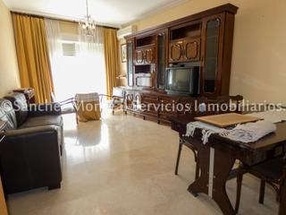 Etagenwohnung in Calle emilio castelar 30