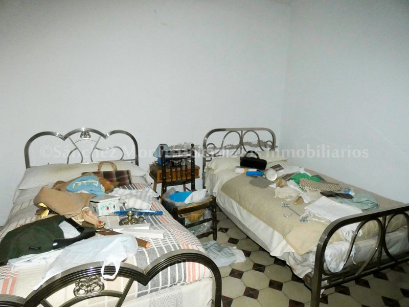 Foto a139af9e-9d0e-4aec-a3c2-705139f2a468. Casa en plaza arenal 20d en Alcázar de San Juan