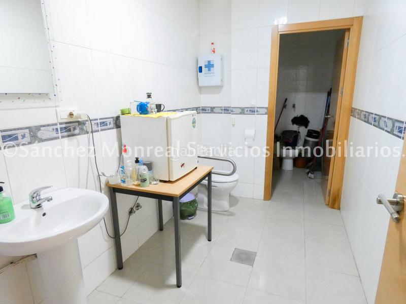Foto d8faf7b3-4b19-40f6-b129-16aa910a4064. Local commercial avec chauffage dans Alcázar de San Juan