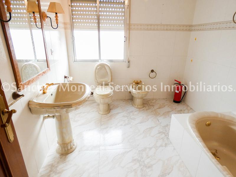 Foto 3287187e-4c76-4307-a04a-962e8a40830a. Piso en Alcázar de San Juan