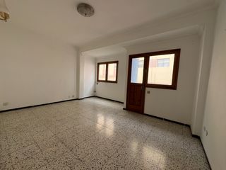 Etagenwohnung en Calle pablo penaguilas 133. Piso en venta en schamann - �una oportunidad �nica!