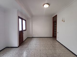 Piso en Calle pablo penaguilas 133. Piso en venta en schamann - �una oportunidad �nica!
