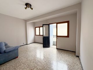 Etagenwohnung en Calle pablo penaguilas 133. Piso en venta en schamann - �una oportunidad �nica!