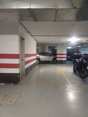 Aparcament cotxe en Calle jes�s ferrer jimeno 3. Plaza de garaje y trastero en mesa y l�pez, edificio basconia