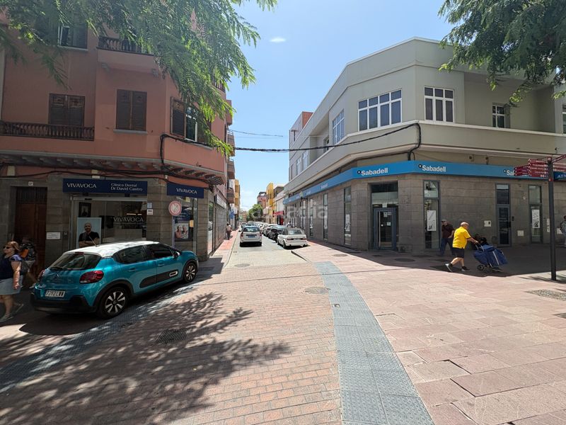 Foto 2c161c8f-b75d-4333-80fb-6c0172ab1b6a. Location local commercial dans calle navarra 11 dans Telde