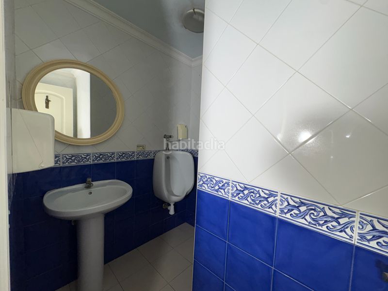 Foto bcb465be-3bb1-44c6-bef4-570c93820624. Location local commercial dans calle navarra 11 dans Telde