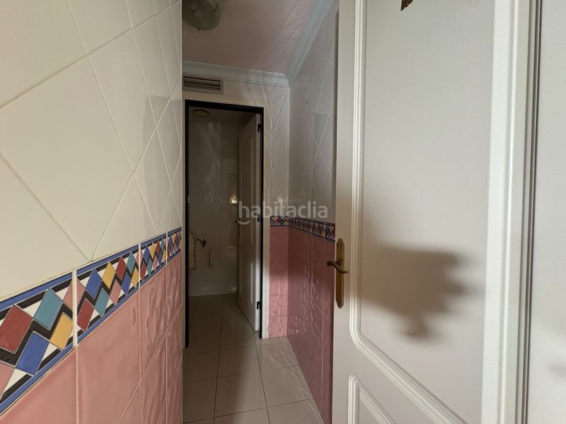 Foto ddbf0319-9e9e-470a-8719-5e3ee14ba85a. Location local commercial dans calle navarra 11 dans Telde