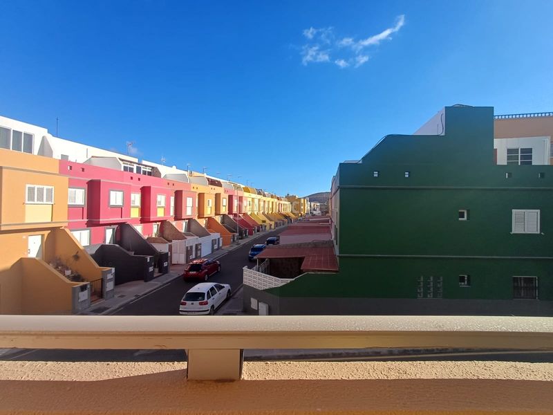 Foto 1a422aa1-ff2f-43fe-b18f-c38bc6b3dd1a. Appartamento in calle barcelona 72 in Carrizal Ingenio