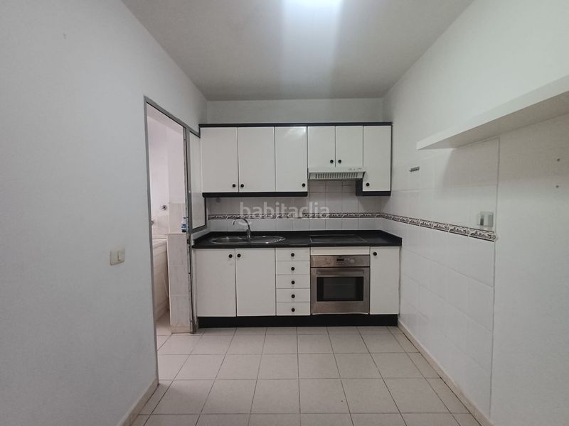 Foto 31de1ae9-38d6-4f07-8cfc-4c9e949f5a4e. Appartamento in calle barcelona 72 in Carrizal Ingenio