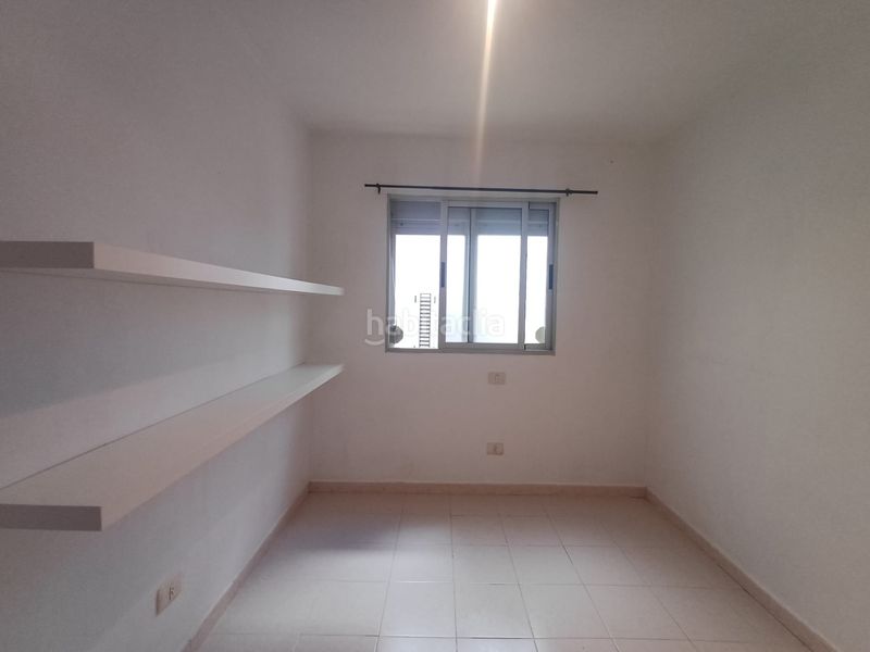 Foto 3fc84e7f-76d8-43a9-aee1-1398b504cb0b. Appartamento in calle barcelona 72 in Carrizal Ingenio