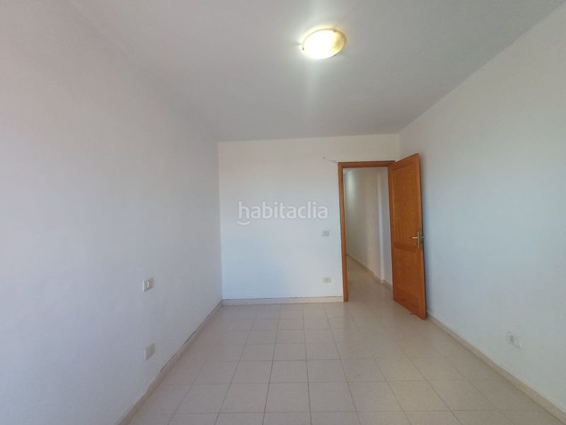Foto 8b3fd944-c1fe-4a86-9e63-34594766664c. Appartamento in calle barcelona 72 in Carrizal Ingenio