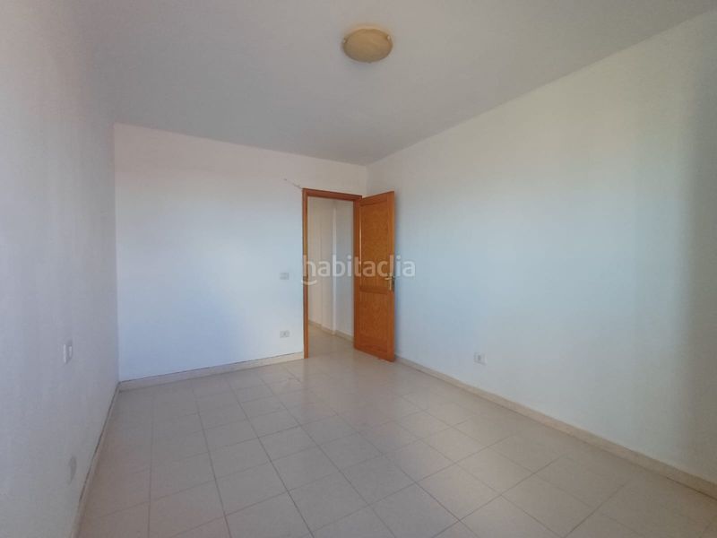 Foto bab81a38-b24b-4822-871d-ad5a9555f39d. Appartamento in calle barcelona 72 in Carrizal Ingenio