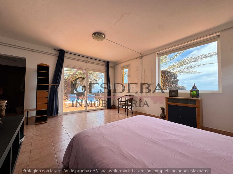 Foto e47175ee-d052-4cd7-af62-f5c39a10132e. Xalet amb aparcament a Frontera