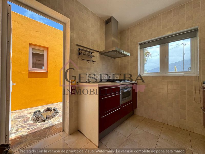 Foto fdbaf902-e563-4ac4-87c9-59419f4c15fc. Xalet amb aparcament a Frontera