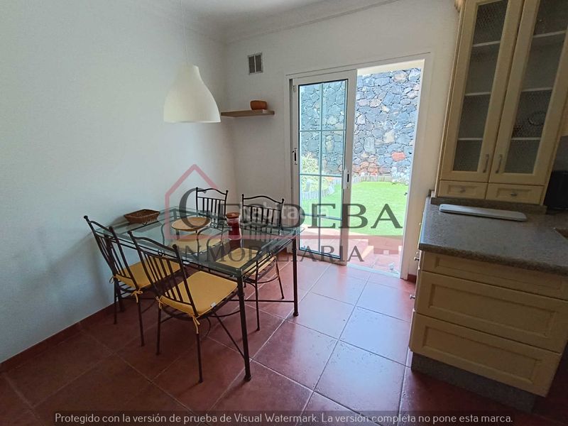Foto 2fcd3309-d81e-4401-92d4-7df94899609d. Casa aparellada amb aparcament piscina a La Quinta Santa Úrsula