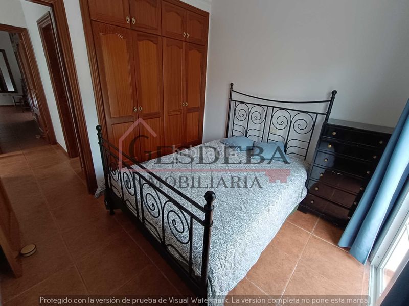 Foto b021c45d-4c1b-4bb6-853c-1f51ca57dc64. Casa aparellada amb aparcament piscina a La Quinta Santa Úrsula
