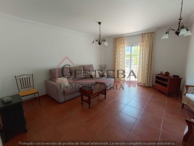 Foto b3b4cbfb-c118-407e-ba13-4fc19d7a140e. Casa aparellada amb aparcament piscina a La Quinta Santa Úrsula