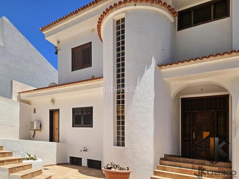 Foto cf20c14c-5d70-43eb-8c31-93edaae2f73e. Casa pareada chalet pareado en ifara sc de tenerife en Santa Cruz de Tenerife
