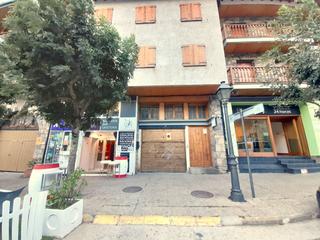 Aparcament cotxe a Av. francia 67. Se vende plaza de garaje en av. francia, edificio la coma