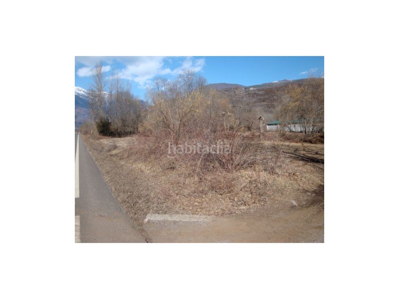 Foto a0bddbdd-9447-40c2-bc3b-5246797ed333. Residential plot in a-139 in Villanova