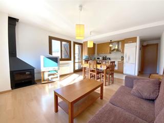 Apartament en Castejn de Sos. Apartamento 3 habitaciones con terraza en el run