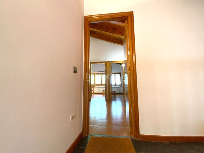 Foto 6f511ad7-3a81-43b2-8aa1-3ef9ce677be1. Apartament a Sesué