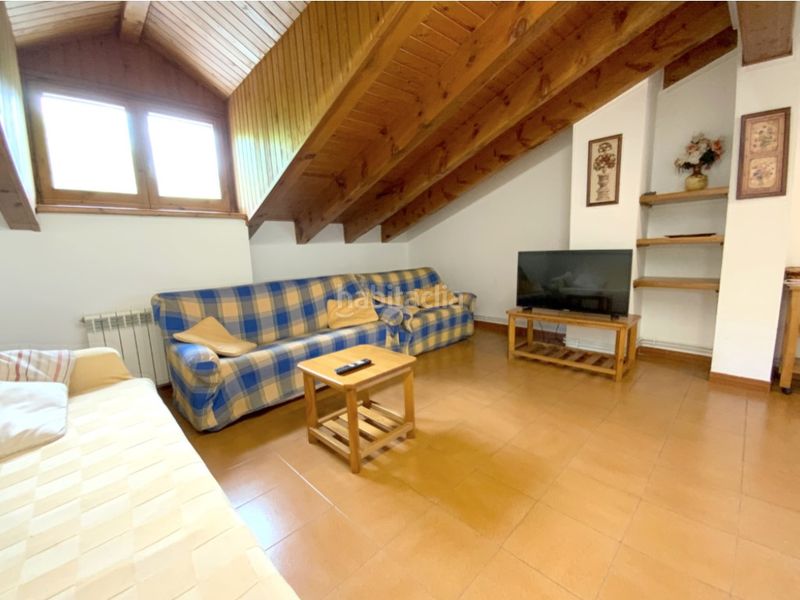 Foto 70335a95-2c0c-4cf1-b9db-26be3df79ad4. Apartament a Sesué
