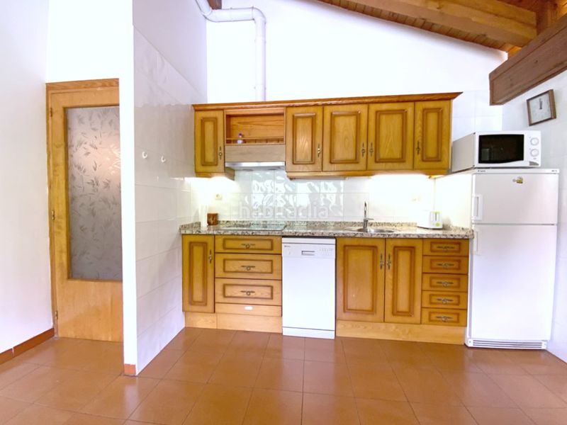 Foto dd6ad128-c969-4278-a6b0-55f8138a16cf. Apartament a Sesué