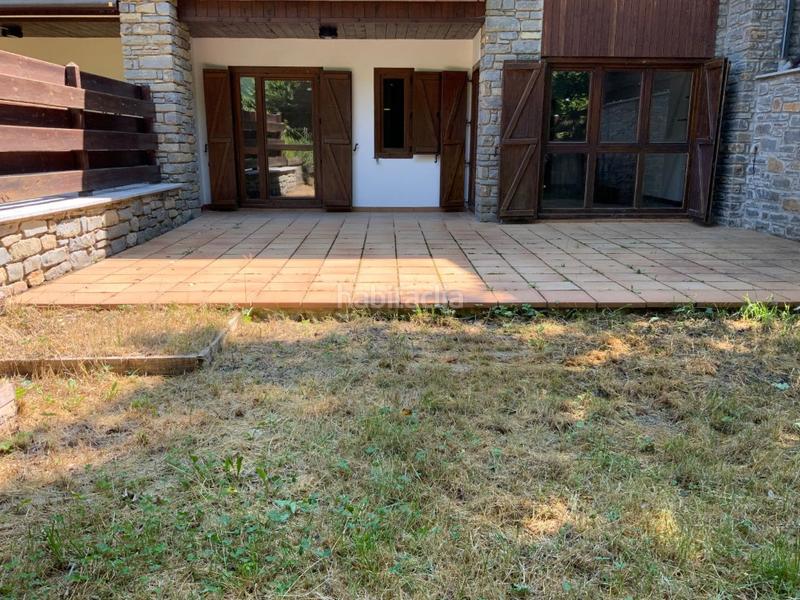 Foto 9ee33c9f-0c19-4bd0-b033-5bfa86a1b2f2. Apartament amb aparcament a Sesué