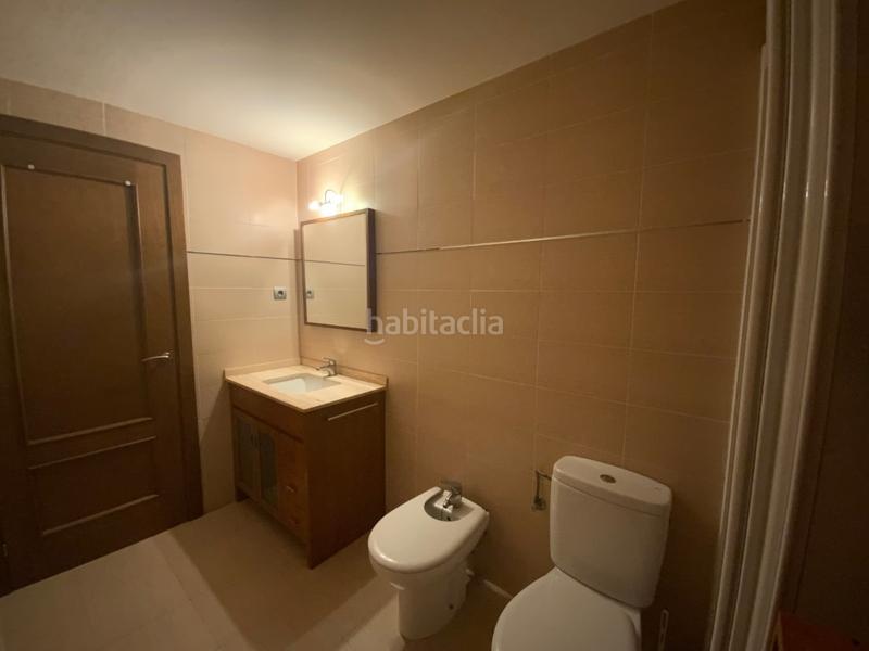 Foto dfdc3692-1c28-485a-9c42-a64878c947af. Apartament amb aparcament a Sesué