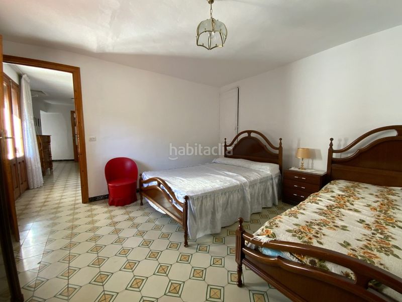 Foto 10340f78-a3dc-4b7b-847b-7395d3413655. Casa  con patio y almacén. en Chía