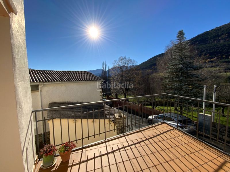 Foto 370d4395-bc5d-4baa-bfd3-e9a953fd1c9d. Casa  con patio y almacén. en Chía