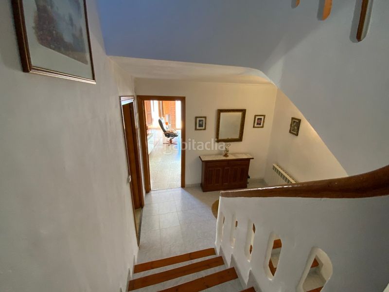 Foto 5c2edfa6-1710-407e-82fe-e80092a92494. Casa  con patio y almacén. en Chía