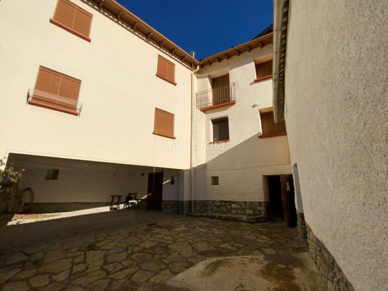 Foto c58338a9-8c04-46e5-b9f3-d505448179a9. Casa  con patio y almacén. en Chía
