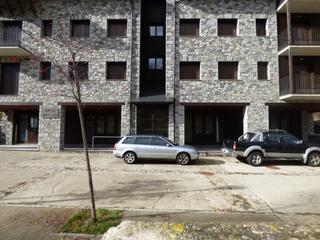 Local Comercial a Av. tuca del mon, 1 edificio mulleres 1. Se vende local comercial en benasque, edificio mulleres