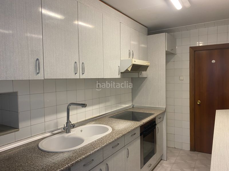 Foto 7d6a0e15-3bdd-4d14-a079-a8f8542670a7. Pis a plaza cervantes 5 a Santiago Huesca