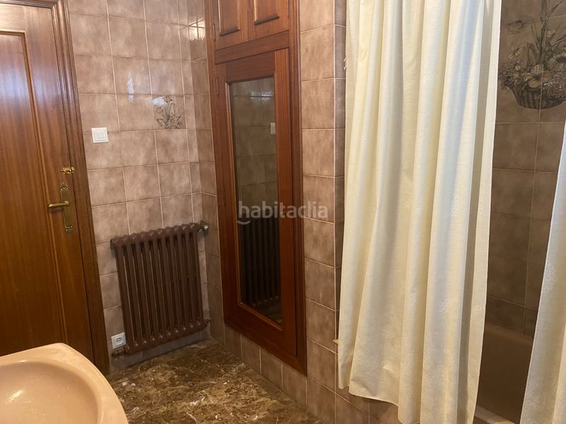 Foto cfa0177c-9a5f-4c90-8d77-eaa6c8b881e7. Pis a plaza cervantes 5 a Santiago Huesca