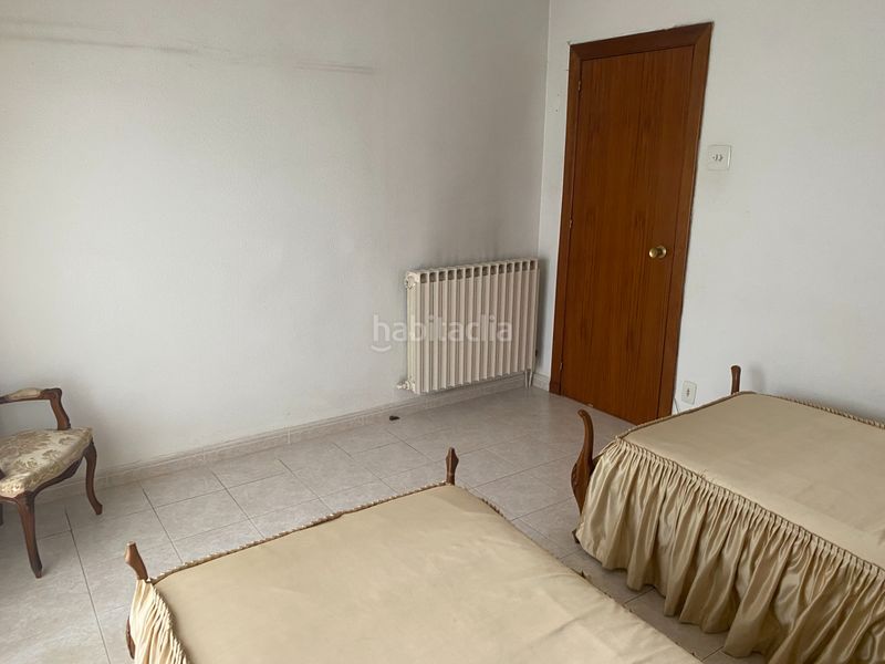 Foto dd8ca1b2-2c81-4829-ba49-e01a7de8fd4c. Pis a plaza cervantes 5 a Santiago Huesca