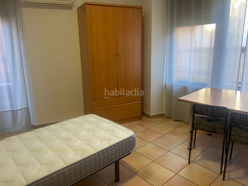Foto b3468cb4-62bb-4d72-8645-7db07dadaac9. Miete studiowohnung in Casco Antiguo Huesca