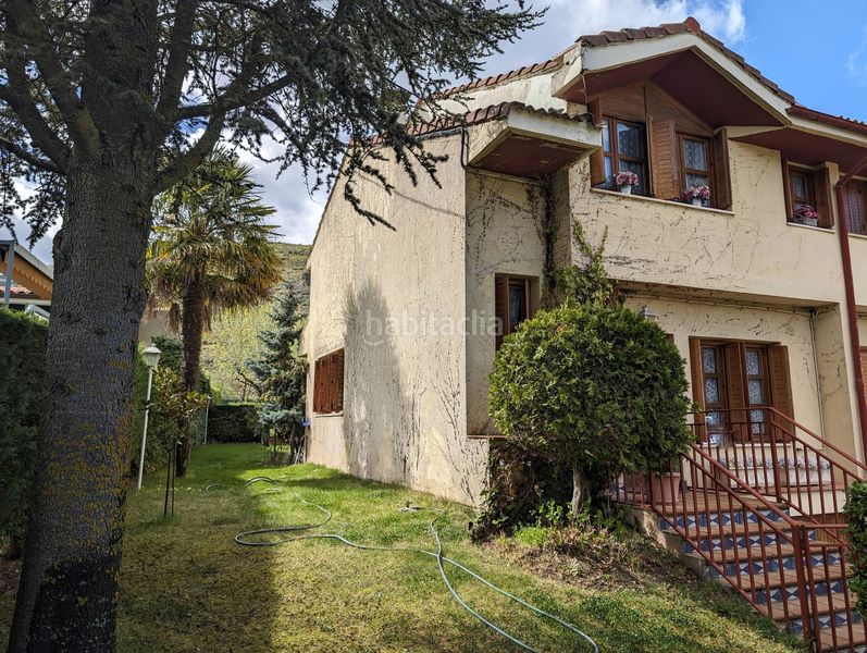 Foto 25ff2ced-0875-42a4-866e-9f30de6affdd. Casa a calle sagastía 22 a Ezcaray