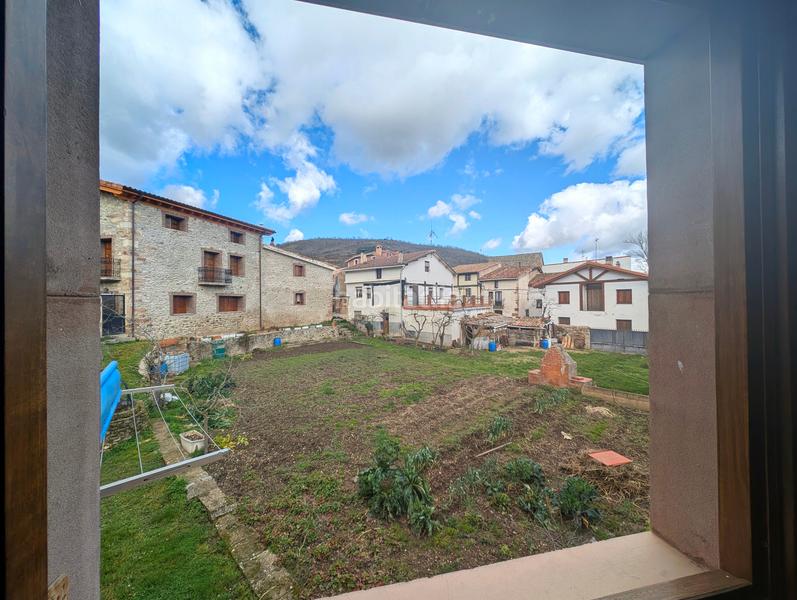 Foto 6f4f1759-9881-4dd8-9254-a10698c3f1e1. Piso en calle obispo fray martín de sarmiento 28 piso de 2 habitaciones amueblado. en Ojacastro