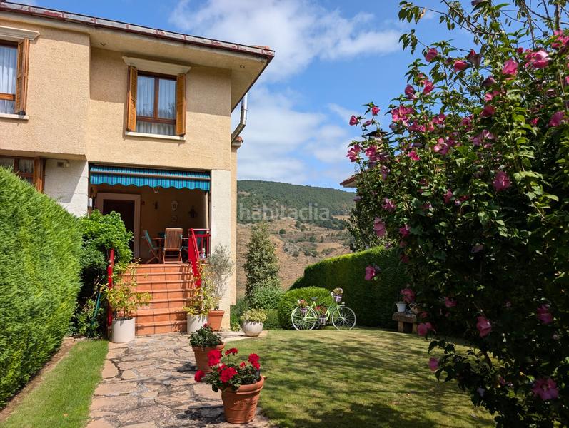 Foto bcad1812-9462-4707-baa5-215907f74a51. Casa en urbanización usarena 8 unifamiliar con jardín privado en Zorraquín