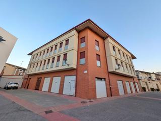 Apartamento  Plaza doctor asuero 3. Piso de 2 habitaciones con ascensor.