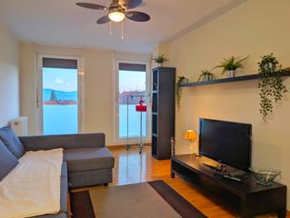 Pis en Calle doctor asuero 1. Piso de 2 habitaciones con ascensor y merendero opcional.